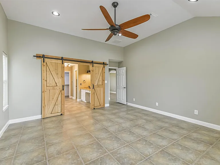 15320 Mound Rd — Photo 25