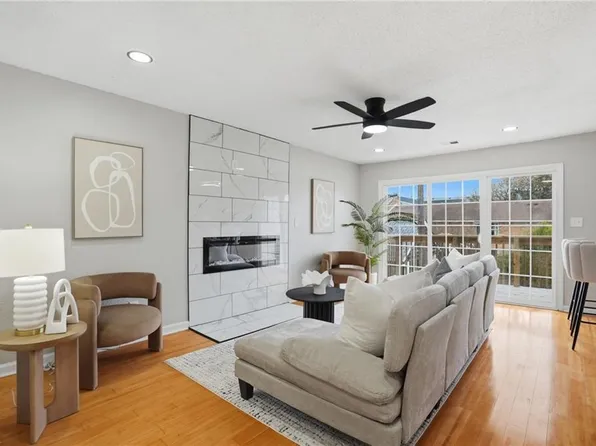 1634 E Ocean View Ave APT 2E, Norfolk, VA 23503