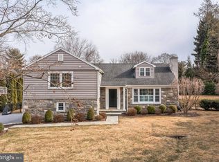 131 Clover Hill Ln, Wayne, PA 19087