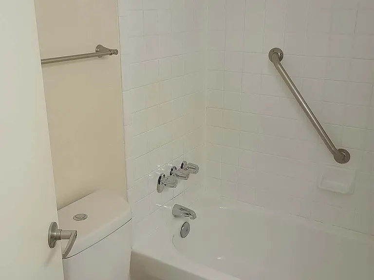 5666 East Hampton Street — Photo 22