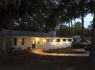 6 Myrtle Ln, Hilton Head Island, SC 29928