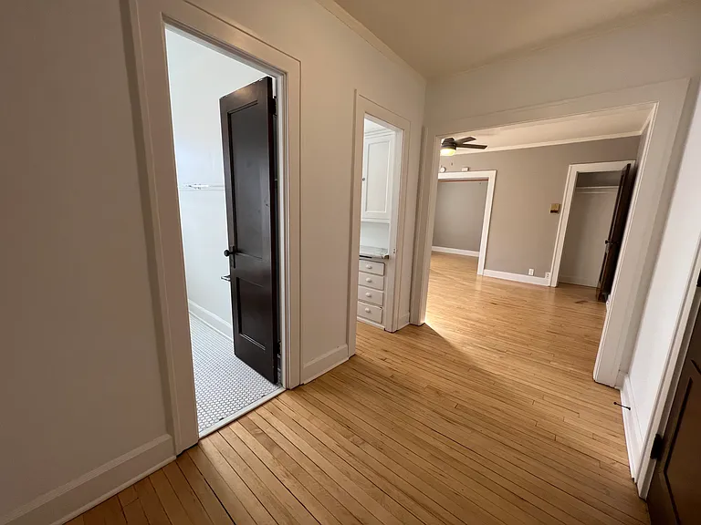 Stevens Square Apartments — Photo 125