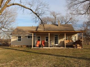 1413 E 370th Rd, Bolivar, MO 65613