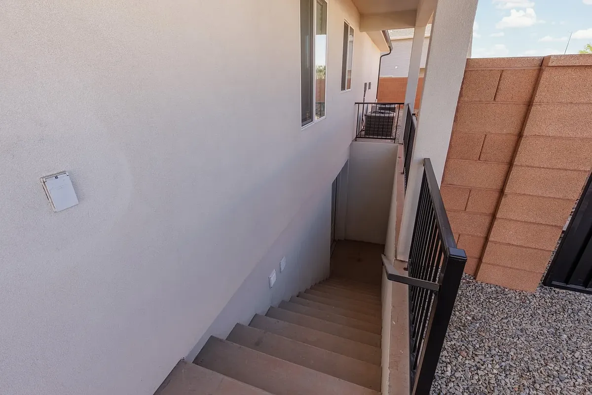 Building Photo - 522 E 900 S #B