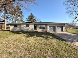 537 W School St, Belleville, WI 53508