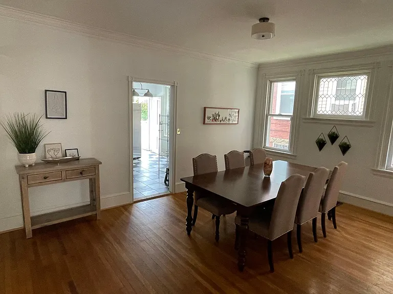 1519 W 14th St #7 — Photo 9