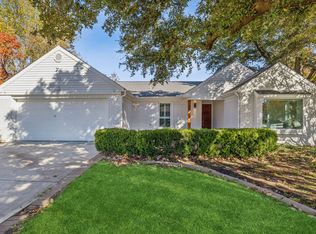 849 N Riverside Dr, Grapevine, TX 76051