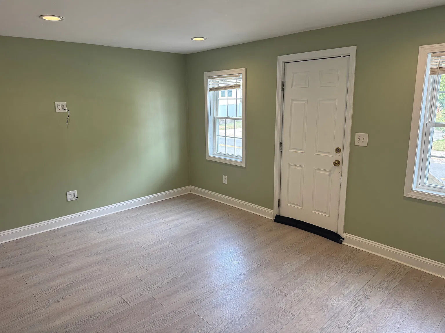 1 bed, 750 sqft, $2,100 — Photo 3