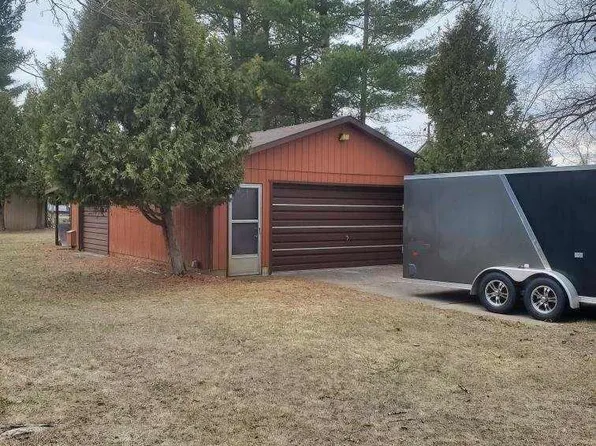 Iroquois Ave, Prudenville, MI 48651