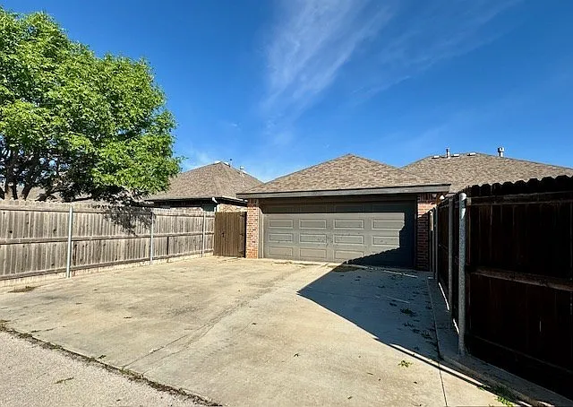 5907 Frio Dr — Photo 26