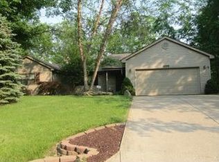 827 Walnut Ridge Trl, Lawrenceburg, IN 47025