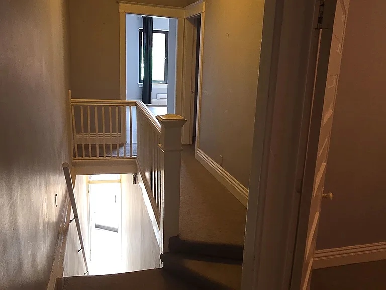 387 Roncesvalles Ave — Photo 2