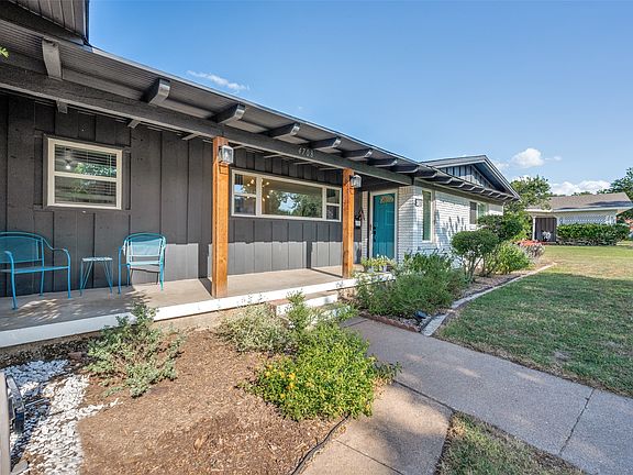 5th image of 4708 Holiday Ln E