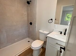 546 Main St #1, Springvale, ME 04083