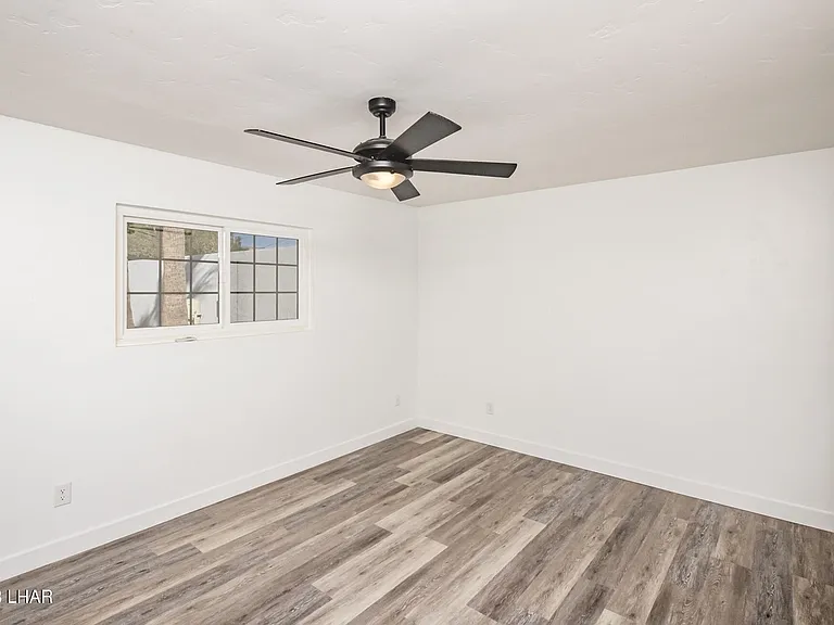 3705 Challenger Dr — Photo 19