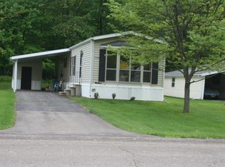 1138 Oakbrook Lane, Portage, MI 49002