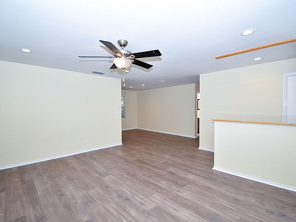 4th image of 1218 Wentworth Cir