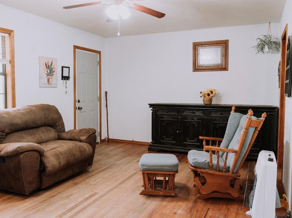 103 E Fair St, Marshall, AR 72650