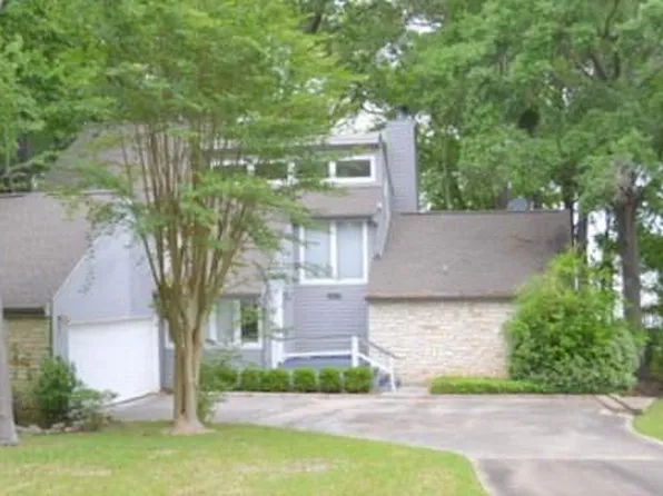 241 Lake Oaks Blvd, Coldspring, TX 77331