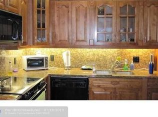 182 Lakeview Dr APT 102, Weston, FL 33326