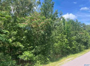 2 Meadow Creek Rd, Gadsden, AL 35905