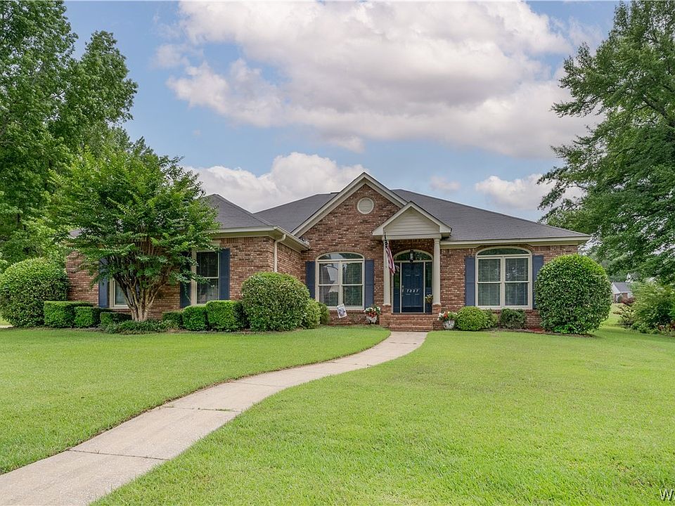 1st image of 7227 Laurel Wood Dr