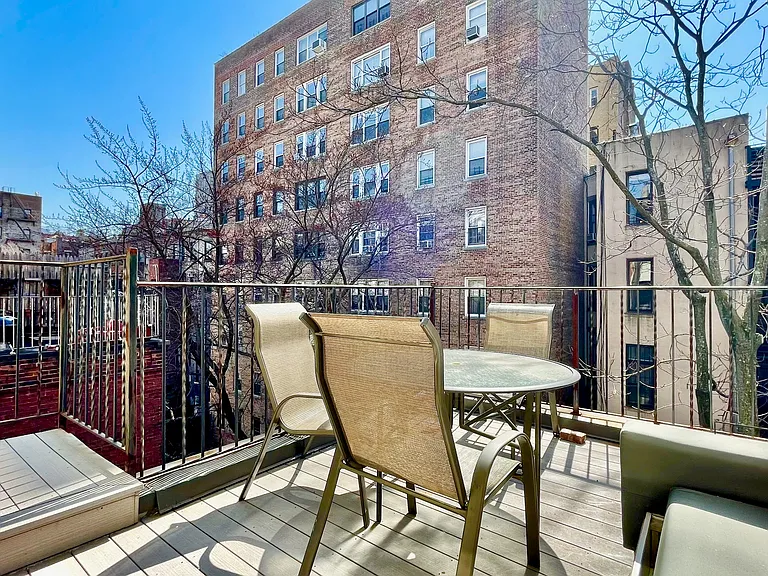 130 W 75th St #2D — Photo 6