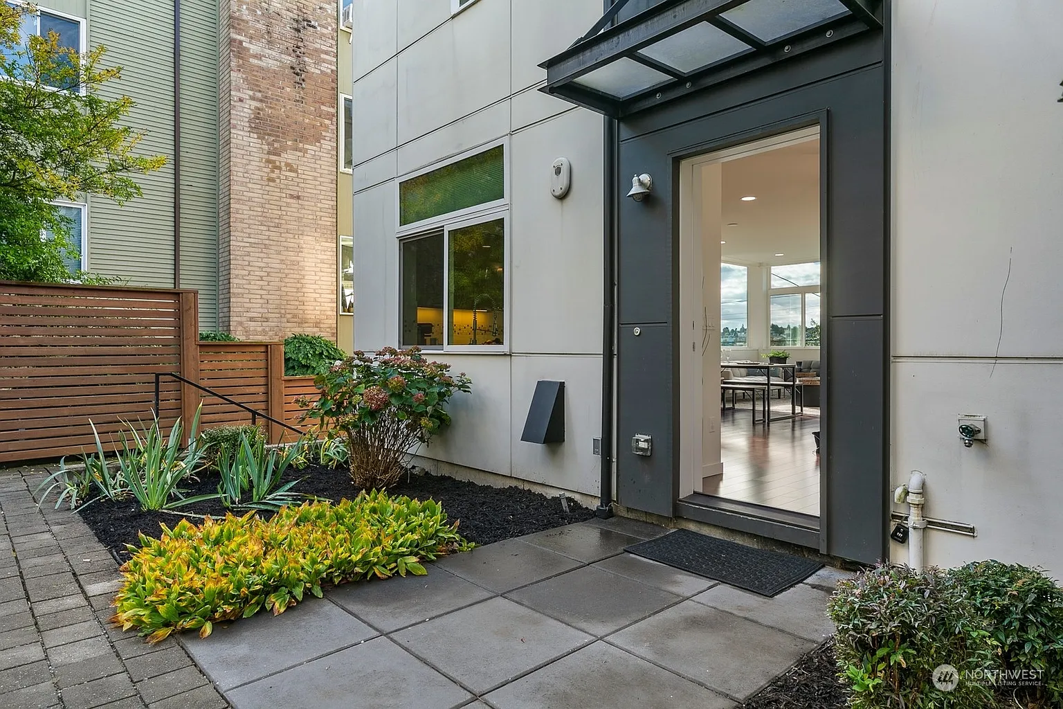 2560 14th Avenue W Unit A photo 1