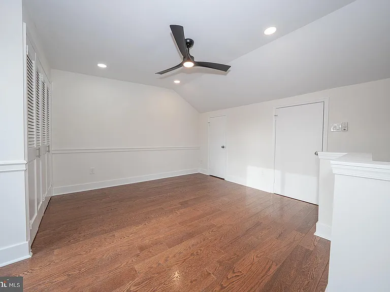 15 Llanfair Rd #A — Photo 20