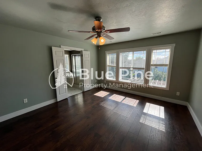 157 Leesburg Ln — Photo 15