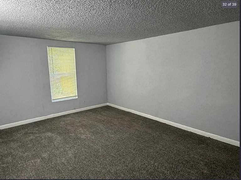 1212 NW Dearborn Ave #3 — Photo 9