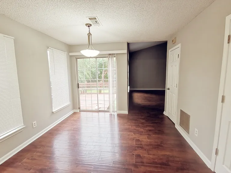 2157 Williams Pl — Photo 8