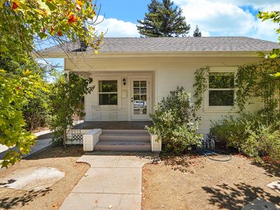 847 50th St, Sacramento, CA, 95819
