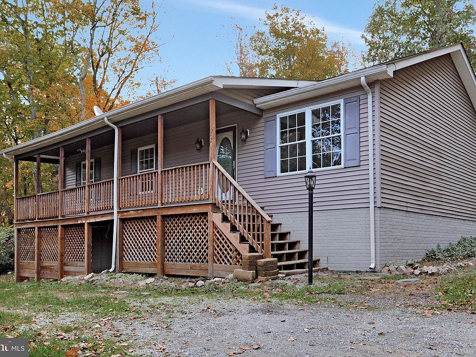 1st image of 962 Applewood Dr
