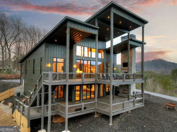 156 Coles Crossing Rd, Mineral Bluff, GA 30559