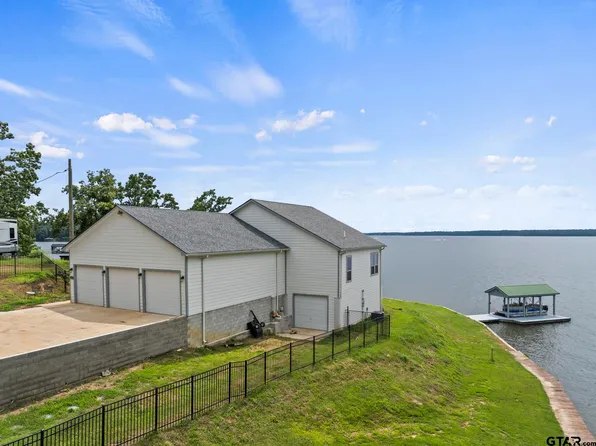 305 County Road 2606, Pittsburg, TX 75686