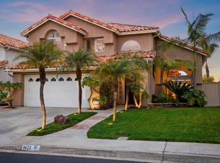 1671 Olympus Loop Dr, Vista, CA 92081