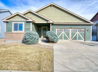6904 Fireside Dr, Timnath, CO 80547