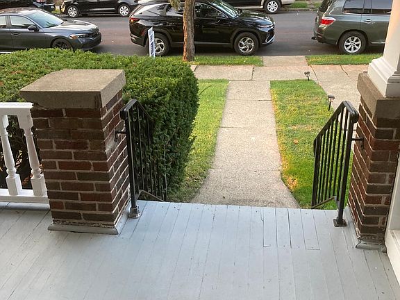 Front porch facing the street