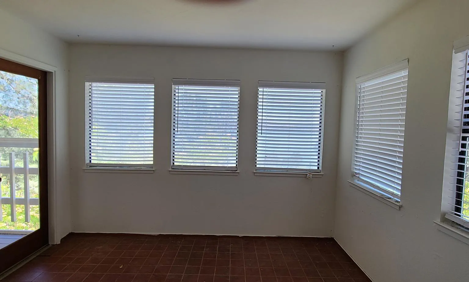 3600 Shoreline View Way — Photo 3