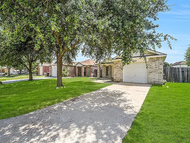 6222 Cottage Pines Dr — Photo 17