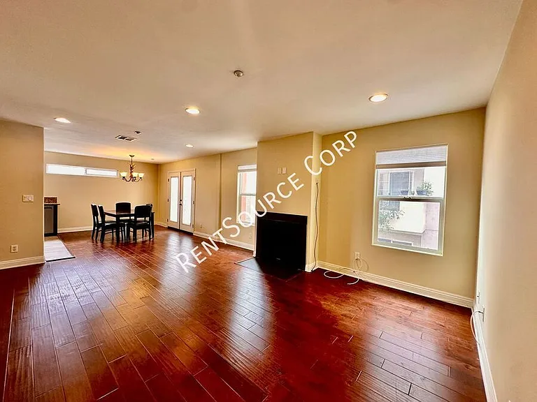 4220 Fair Ave #206 — Photo 6