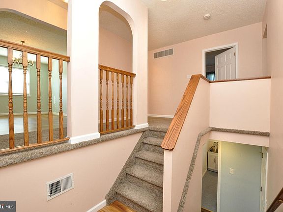 2nd image of 192 Canterbury Rd