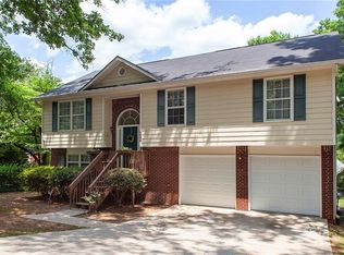 3896 Market St, Clarkston, GA 30021