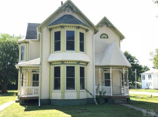 131 N 3rd St, Humeston, IA 50123