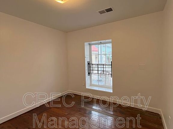 4th image of 126 Alexander St APT B