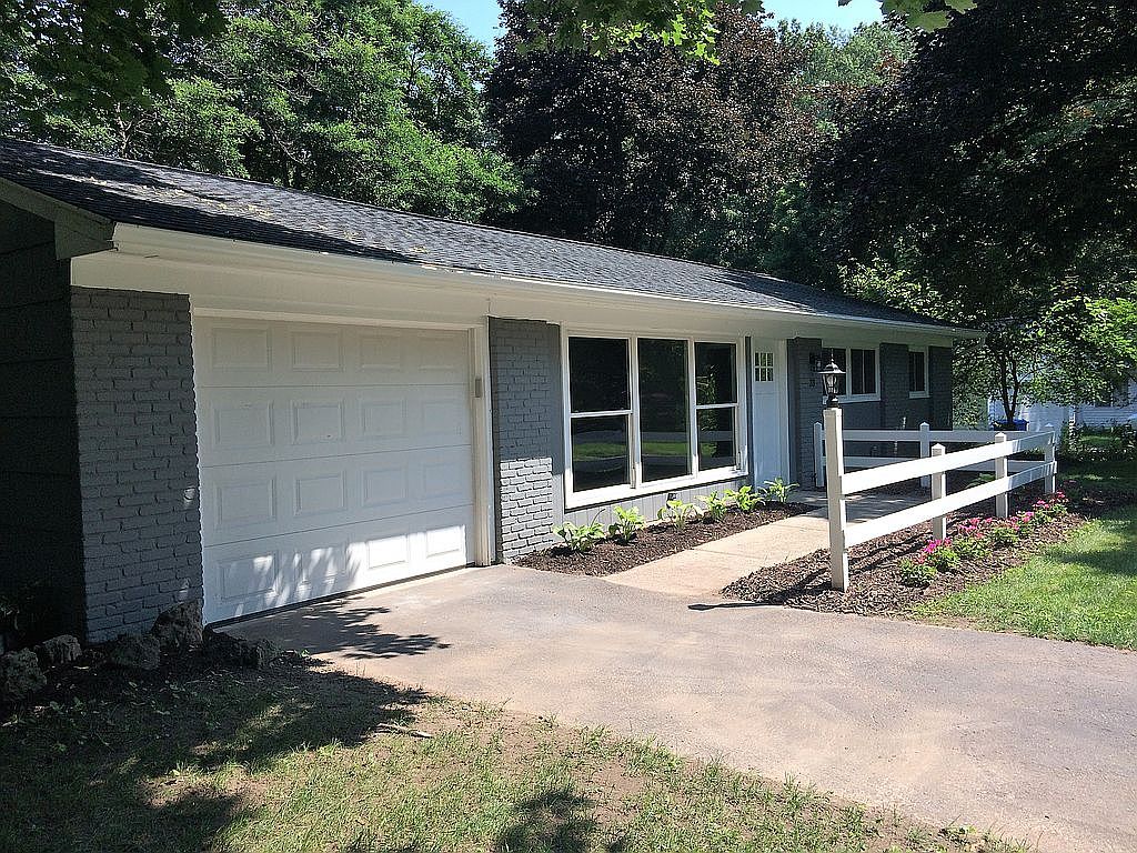 33 Hunters Run, Pittsford, NY 14534 Zillow