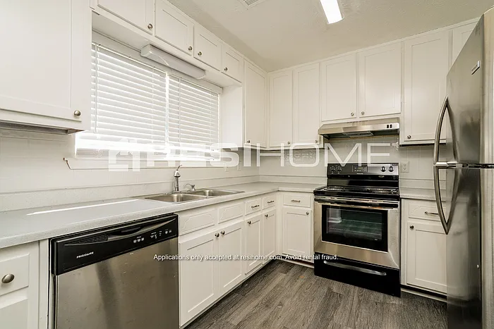 935 River Glen Pl — Photo 4