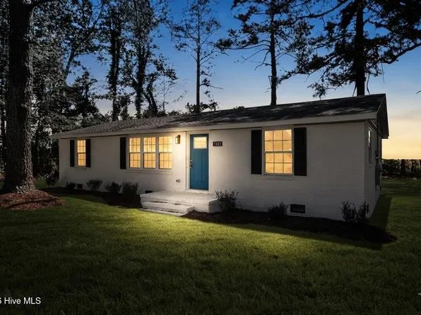 7222 Thorne Farm Road, Elm City, NC 27822