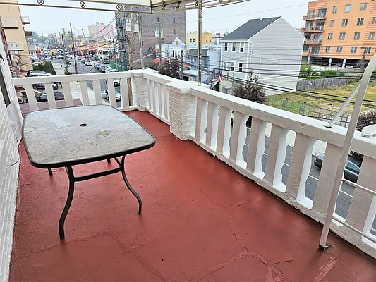 Rented by Virtual Real Estate | media 12